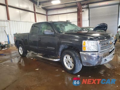 Czwarte zdjęcie samochodu z boku: 2012 CHEVROLET SILVERADO K1500 LT VIN:1GCRKSE71CZ207547 - miniatura