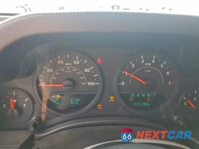 Zdjęcie 9 z 11 samochodu: 2008 JEEP WRANGLER UNLIMITED X VIN:1J4GA39118L581120 - miniatura