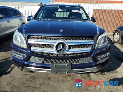 Piąte zdjęcie samochodu w środku: 2013 MERCEDES-BENZ GL 450 4MATIC VIN:4JGDF7CE0DA165168 - miniatura