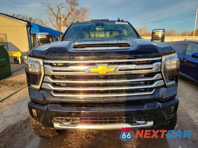 Piąte zdjęcie samochodu w środku: 2024 CHEVROLET SILVERADO K2500 HIGH COUNTRY VIN:1GC4YREY0RF138015 - miniatura