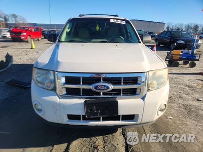 Piąte zdjęcie samochodu w środku: 2010 FORD ESCAPE XLT VIN:1FMCU9DG6AKD24150 - miniatura
