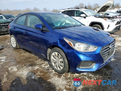 Czwarte zdjęcie samochodu z boku: 2019 HYUNDAI ACCENT VIN:3KPC24A30KE083088 - miniatura