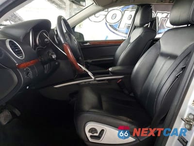 Zdjęcie 7 z 11 samochodu: 2010 MERCEDES-BENZ GL 550 4MATIC VIN:4JGBF8GE5AA580408 - miniatura