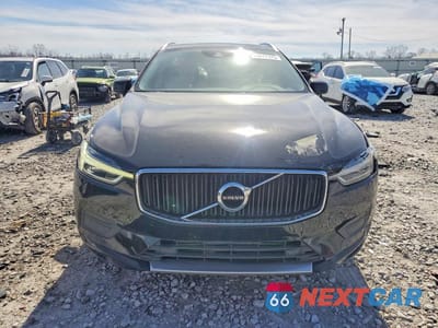 Piąte zdjęcie samochodu w środku: 2019 VOLVO XC60 T5 MOMENTUM VIN:LYV102DKXKB251593 - miniatura