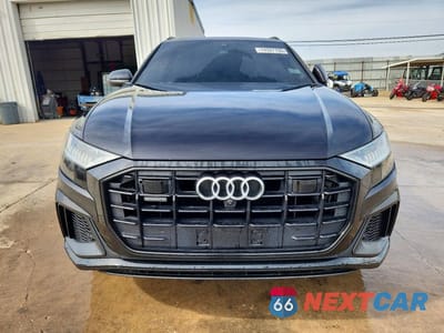 Piąte zdjęcie samochodu w środku: 2019 AUDI Q8 PRESTIGE S-LINE VIN:WA1FVAF10KD043471 - miniatura