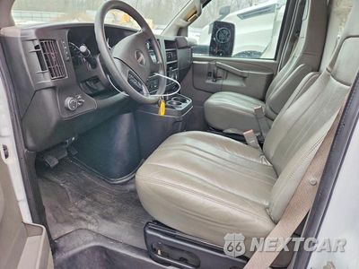 Zdjęcie 7 z 13 samochodu: 2022 GMC G3500 VIN:7GZ37TC70NN007868 - miniatura