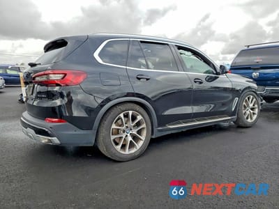 Trzecie zdjęcie samochodu z tyłu: 2023 BMW X5 XDRIVE45E VIN:5UXTA6C01P9N92294 - miniatura