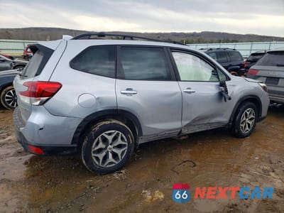 Trzecie zdjęcie samochodu z tyłu: 2021 SUBARU FORESTER PREMIUM VIN:JF2SKAJC9MH501348 - miniatura