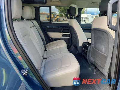 Zdjęcie 10 z 11 samochodu: 2024 LAND ROVER DEFENDER 110 S VIN:SALEJ7EX7R2348552 - miniatura