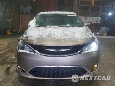 Piąte zdjęcie samochodu w środku: 2018 CHRYSLER PACIFICA TOURING PLUS VIN:2C4RC1FG4JR227403 - miniatura