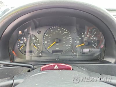 Zdjęcie 9 z 13 samochodu: 2002 MERCEDES-BENZ ML 320 VIN:4JGAB54E92A348325 - miniatura