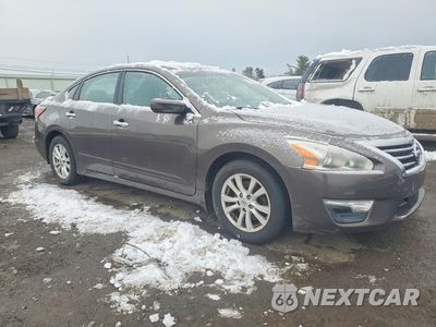 Czwarte zdjęcie samochodu z boku: 2014 NISSAN ALTIMA 2.5 S VIN:1N4AL3AP3EC278914 - miniatura