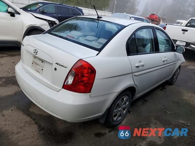 Trzecie zdjęcie samochodu z tyłu: 2011 HYUNDAI ACCENT GLS VIN:KMHCN4ACXBU618318 - miniatura