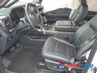 Zdjęcie 7 z 12 samochodu: 2025 FORD F150 LARIAT VIN:1FTFW5LD1SFC57608 - miniatura