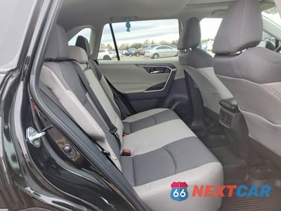 Zdjęcie 11 z 12 samochodu: 2024 TOYOTA RAV4 XLE VIN:2T3P1RFV3RC453364 - miniatura