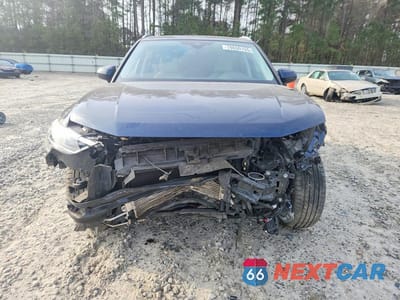 Piąte zdjęcie samochodu w środku: 2020 AUDI Q3 PREMIUM PLUS VIN:WA1BECF35L1017978 - miniatura