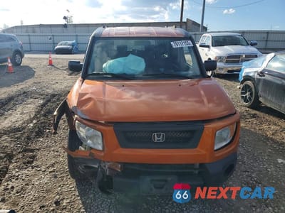 Piąte zdjęcie samochodu w środku: 2006 HONDA ELEMENT EX VIN:5J6YH177X6L006653 - miniatura