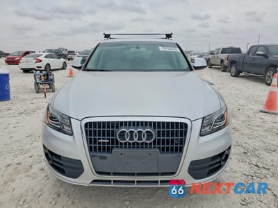 Piąte zdjęcie samochodu w środku: 2011 AUDI Q5 PREMIUM PLUS VIN:WA1LFAFP5BA049790 - miniatura