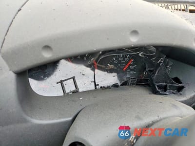 Zdjęcie 9 z 11 samochodu: 2008 NISSAN FRONTIER SE V6 VIN:1N6AD07U38C427827 - miniatura