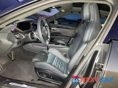 Zdjęcie 7 z 12 samochodu: 2024 AUDI RS E-TRON GT VIN:WAUBHBFW2R7901557 - miniatura