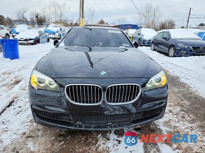 Piąte zdjęcie samochodu w środku: 2013 BMW 740 I VIN:WBAYA6C5XDC994927 - miniatura