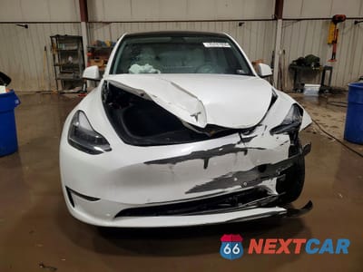 Piąte zdjęcie samochodu w środku: 2020 TESLA MODEL Y VIN:5YJYGDEEXLF048864 - miniatura