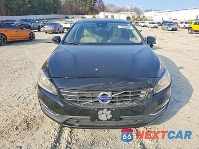 Piąte zdjęcie samochodu w środku: 2016 VOLVO S60 PREMIER VIN:YV126MFK3G2402935 - miniatura