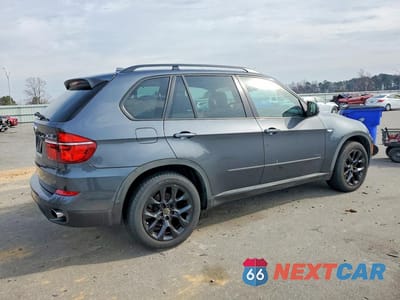 Trzecie zdjęcie samochodu z tyłu: 2013 BMW X5 XDRIVE35I VIN:5UXZV4C51D0B02342 - miniatura