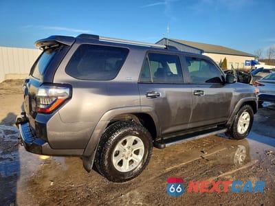 Trzecie zdjęcie samochodu z tyłu: 2019 TOYOTA 4RUNNER SR5 PREMIUM VIN:JTEZU5JR2K5203513 - miniatura