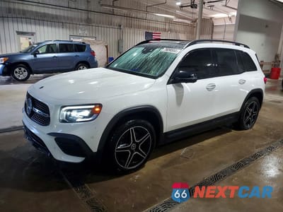 2021 MERCEDES-BENZ GLB 250 4MATIC W1N4M4HB2MW104469 - główne zdjęcie licytacji z USA - miniatura