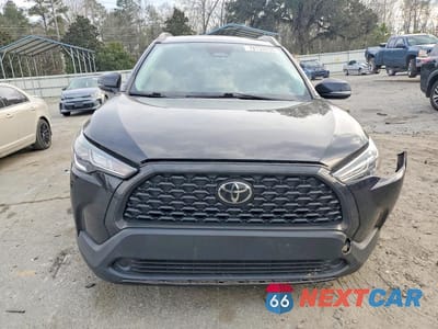 Piąte zdjęcie samochodu w środku: 2023 TOYOTA COROLLA CROSS LE VIN:7MUCAAAG3PV040971 - miniatura