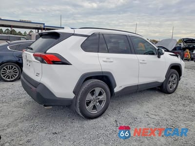 Trzecie zdjęcie samochodu z tyłu: 2025 TOYOTA RAV4 XLE VIN:4T3RWRFVXSU213520 - miniatura