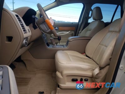 Zdjęcie 7 z 13 samochodu: 2007 LINCOLN MKX VIN:2LMDU88C77BJ30420 - miniatura