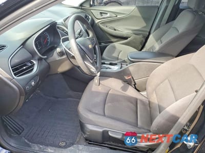 Zdjęcie 7 z 13 samochodu: 2022 CHEVROLET MALIBU LS VIN:1G1ZB5ST7NF188969 - miniatura