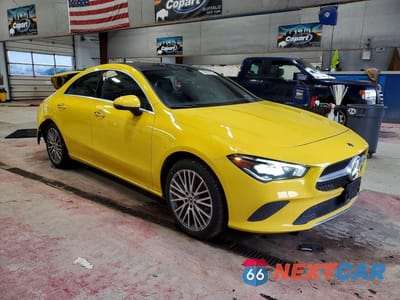 Czwarte zdjęcie samochodu z boku: 2023 MERCEDES-BENZ CLA 250 4MATIC VIN:W1K5J4HB0PN388155 - miniatura