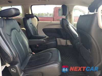 Zdjęcie 11 z 13 samochodu: 2020 CHRYSLER PACIFICA TOURING L VIN:2C4RC1BG4LR271264 - miniatura
