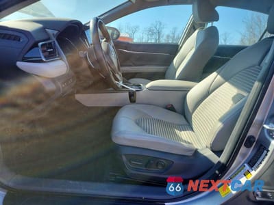 Zdjęcie 7 z 12 samochodu: 2022 TOYOTA CAMRY HYBRID VIN:4T1G31AK6NU583598 - miniatura