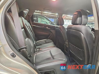 Zdjęcie 11 z 13 samochodu: 2015 KIA SORENTO LX VIN:5XYKTCA6XFG651532 - miniatura