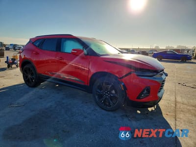 Czwarte zdjęcie samochodu z boku: 2020 CHEVROLET BLAZER RS VIN:3GNKBERS5LS631514 - miniatura