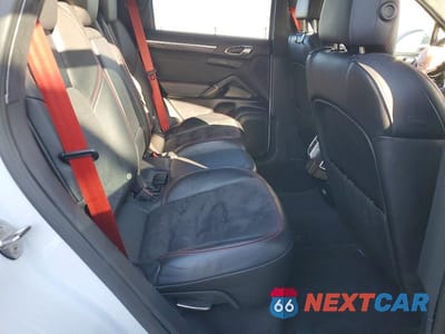 Zdjęcie 11 z 12 samochodu: 2016 PORSCHE CAYENNE GT VIN:WP1AD2A29GLA80233 - miniatura