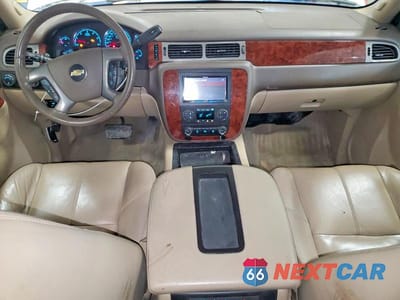 Zdjęcie 8 z 14 samochodu: 2014 CHEVROLET TAHOE K1500 LT VIN:1GNSKBE06ER145075 - miniatura