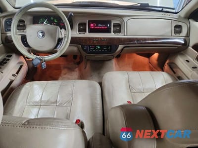 Zdjęcie 8 z 11 samochodu: 2006 MERCURY GRAND MARQUIS LS VIN:2MEFM75W26X644953 - miniatura