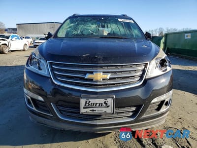 Piąte zdjęcie samochodu w środku: 2017 CHEVROLET TRAVERSE LT VIN:1GNKRGKD1HJ326880 - miniatura