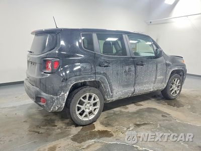 Trzecie zdjęcie samochodu z tyłu: 2023 JEEP RENEGADE LATITUDE VIN:ZACNJDB10PPP70278 - miniatura