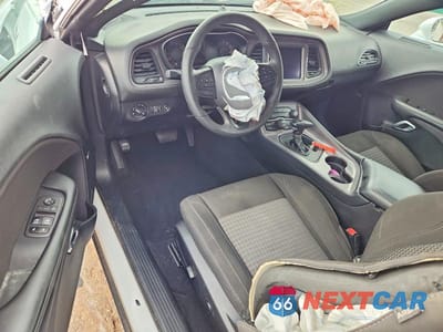 Zdjęcie 8 z 12 samochodu: 2023 DODGE CHALLENGER SXT VIN:2C3CDZAG6PH570841 - miniatura
