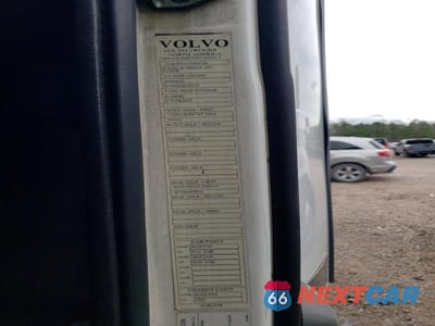 Zdjęcie 10 z 10 samochodu: 2018 VOLVO VNL SEMI TRUCK VIN:4V4N39TG7JN892556 - miniatura