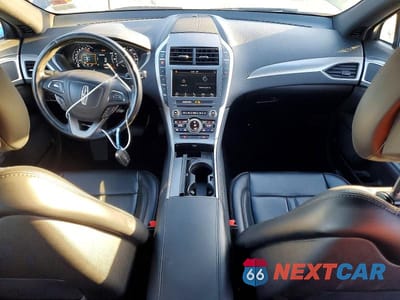 Zdjęcie 8 z 12 samochodu: 2017 LINCOLN MKZ PREMIERE VIN:3LN6L5B91HR630210 - miniatura