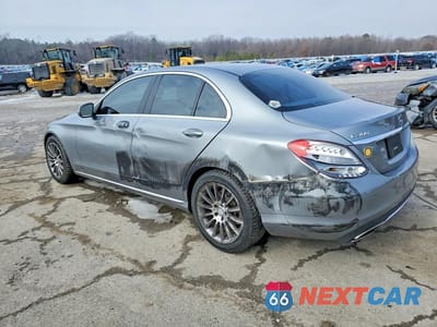 Drugie zdjęcie samochodu z przodu: 2016 MERCEDES-BENZ C 300 VIN:55SWF4JBXGU114971 - miniatura