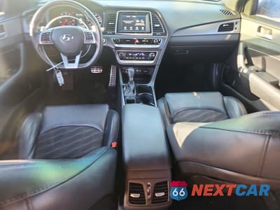 Zdjęcie 8 z 11 samochodu: 2019 HYUNDAI SONATA SPORT VIN:5NPE34AF5KH740527 - miniatura