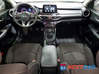 Zdjęcie 8 z 12 samochodu: 2019 KIA FORTE FE VIN:3KPF24AD3KE073113 - miniatura